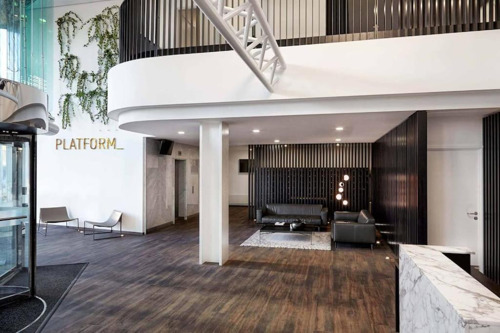 Centre Oasis: 2-bed With Parking And Rooftop Terrace