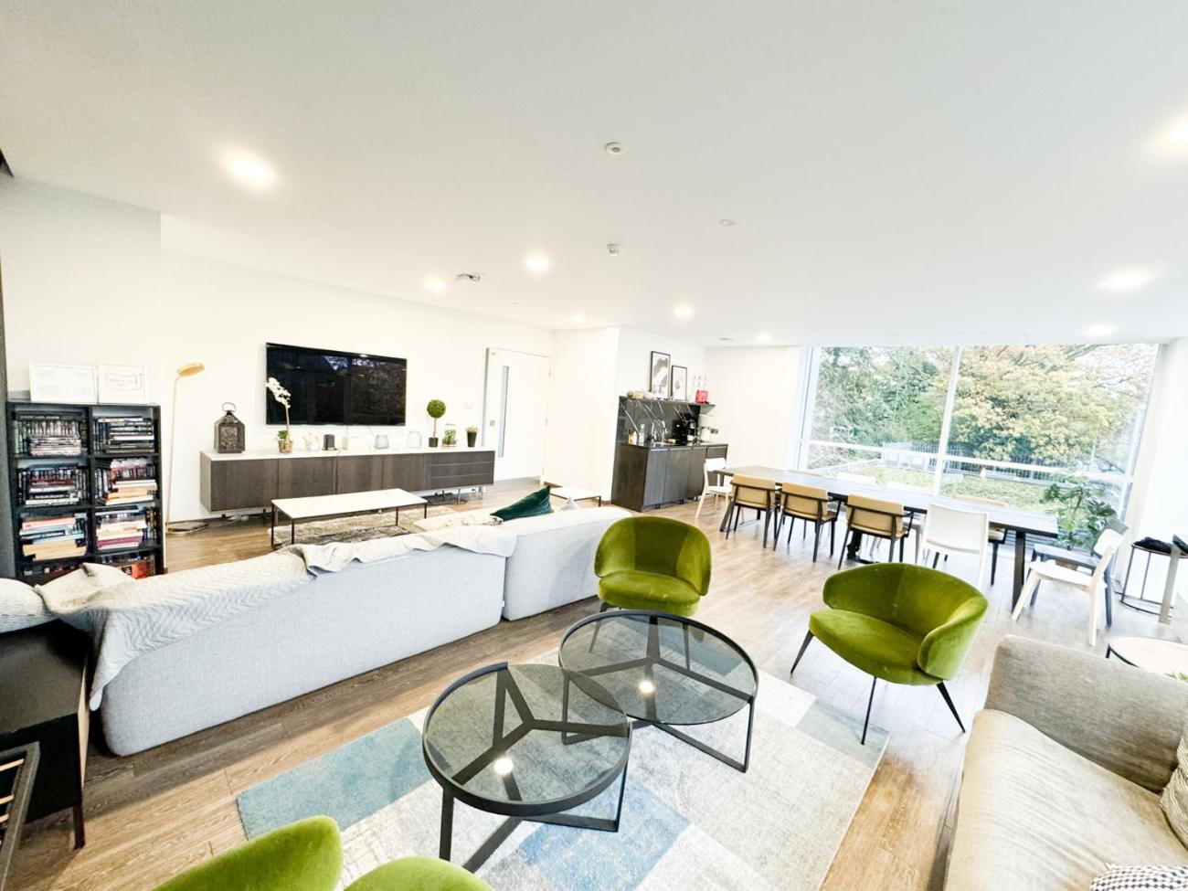 Apartment Centre Oasis: 2-bed With Parking And Rooftop Terrace